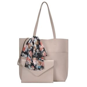 Miztique Tote